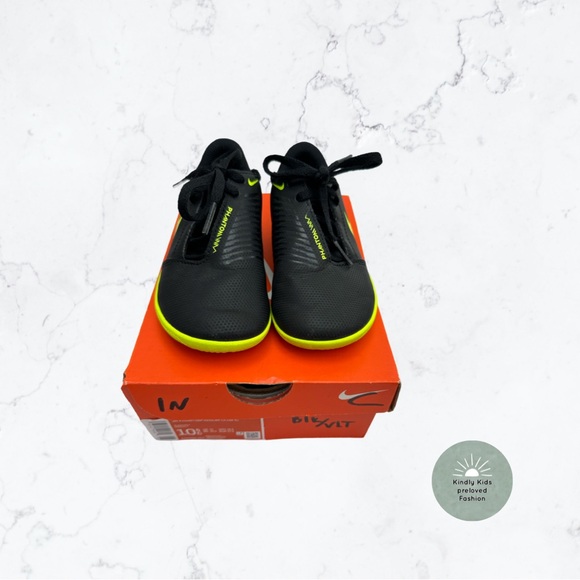 Nike phantom venom Indoor soccer shoes | Size 10.5 EUC - Picture 1 of 5